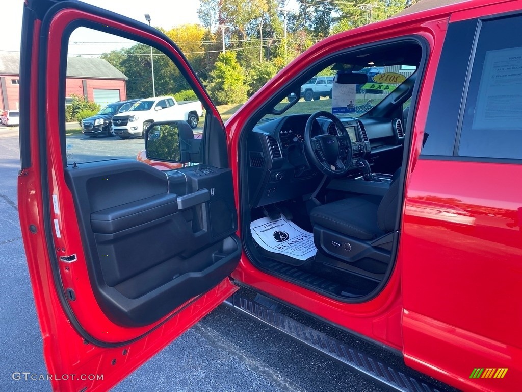 2018 F150 XLT SuperCrew 4x4 - Race Red / Black photo #9