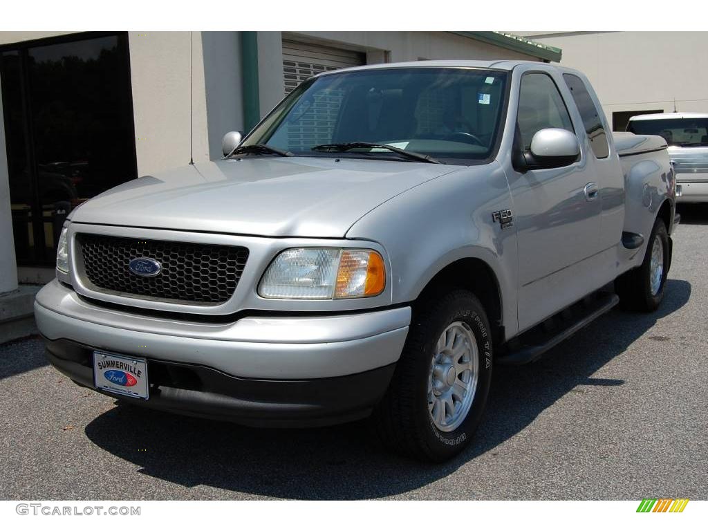 2003 F150 XLT Sport SuperCab - Silver Metallic / Medium Graphite Grey photo #13