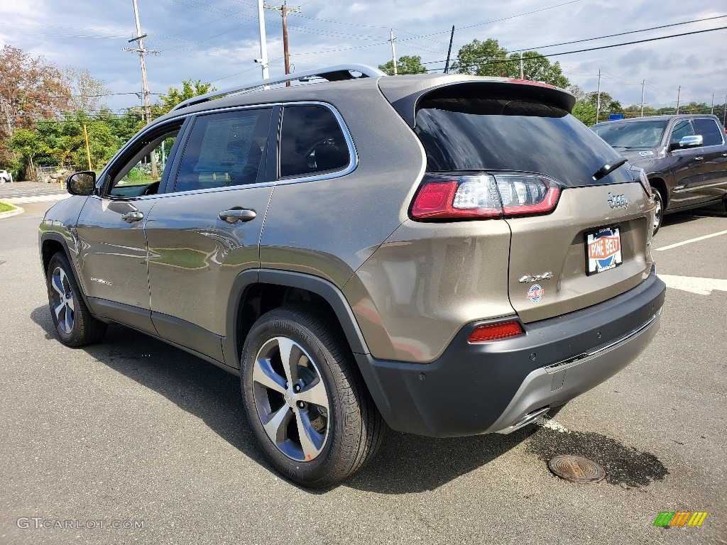 2021 Cherokee Limited 4x4 - Light Brownstone Pearl / Black photo #4