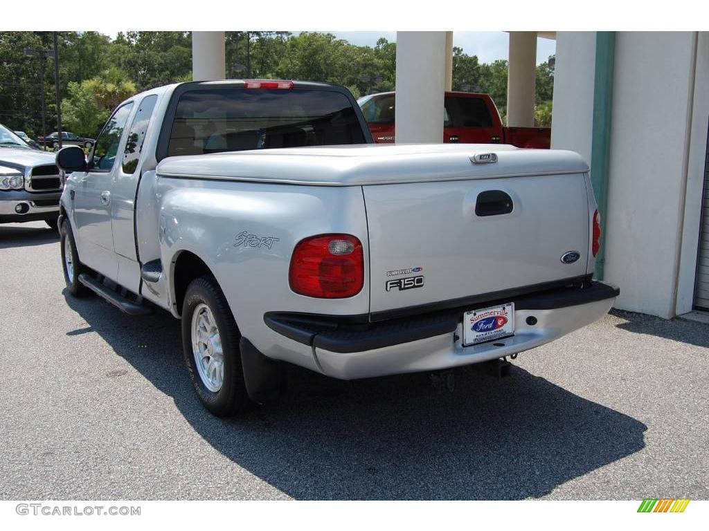 2003 F150 XLT Sport SuperCab - Silver Metallic / Medium Graphite Grey photo #17
