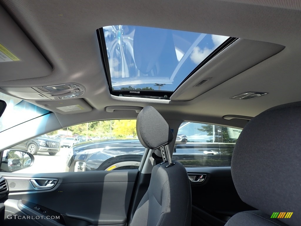 2020 Hyundai Ioniq Hybrid SEL Sunroof Photos