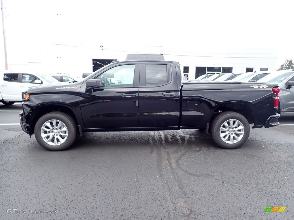 2021 Silverado 1500 Custom Double Cab 4x4 - Black / Jet Black photo #2