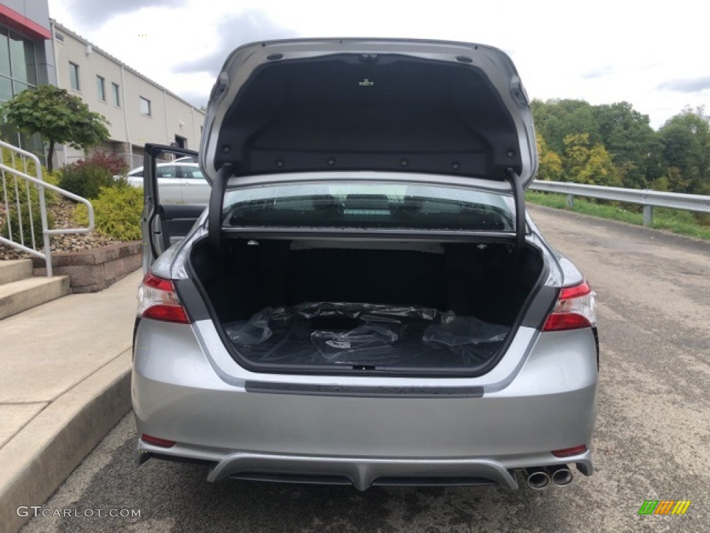2020 Toyota Camry SE AWD Trunk Photos