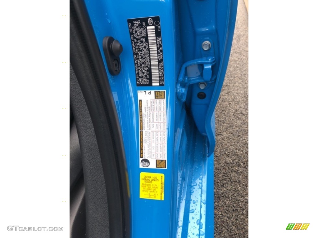 2021 Corolla Hatchback SE - Blue Flame / Black photo #32