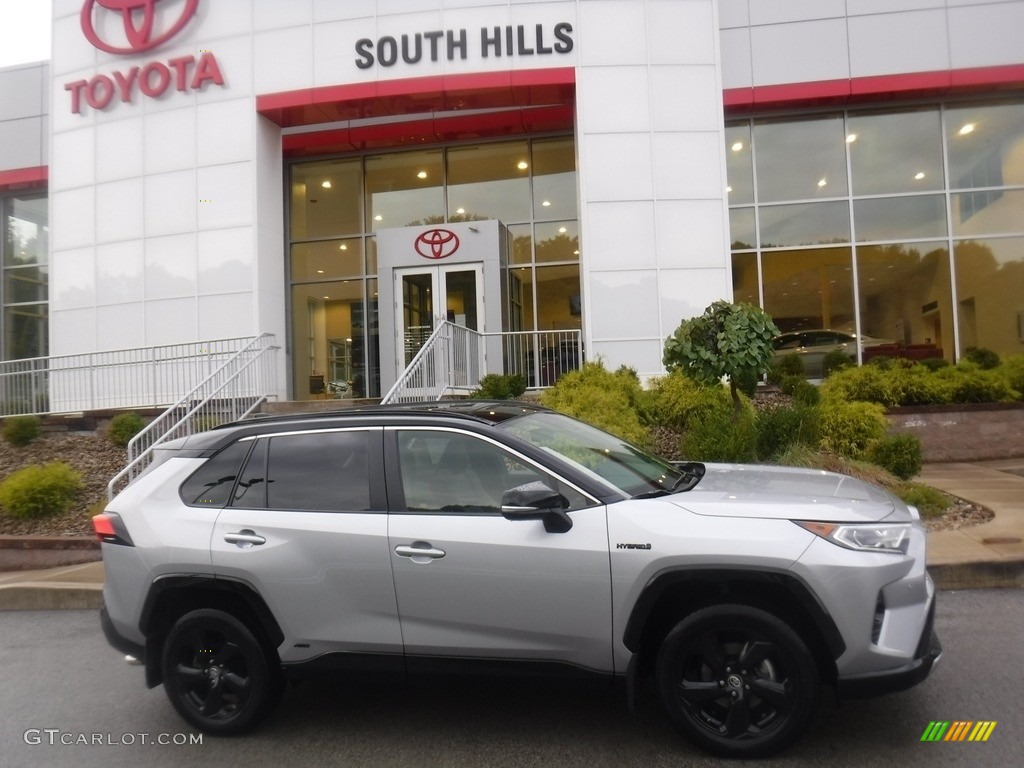 2019 RAV4 XSE AWD Hybrid - Silver Sky Metallic / Black photo #2