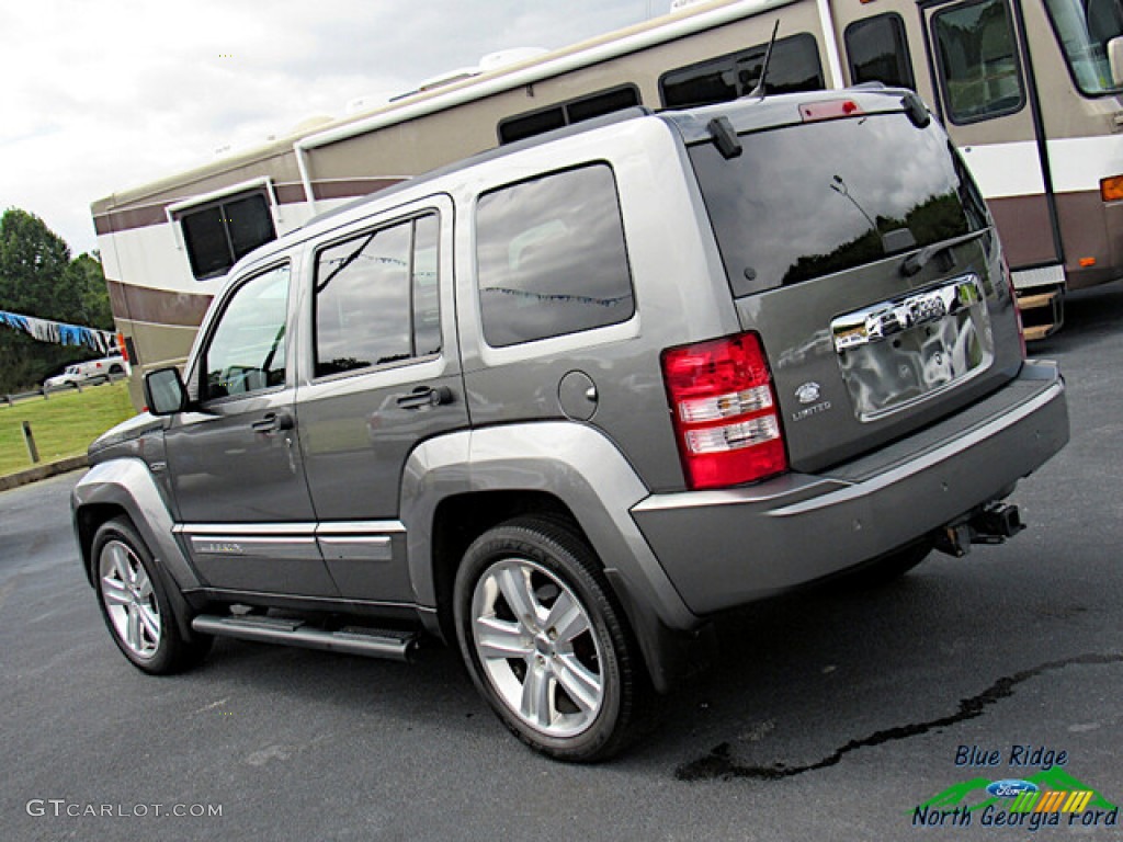 2012 Liberty Jet - Mineral Gray Metallic / Dark Slate Gray photo #28