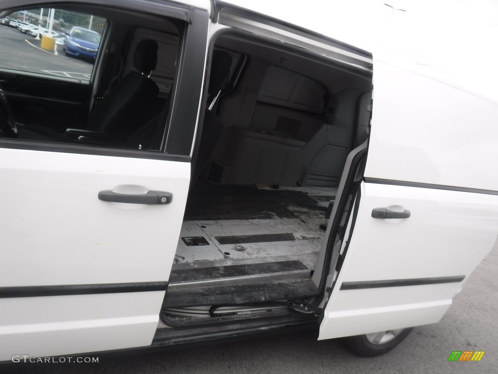 2013 C/V Tradesman - Stone White / Black/Light Graystone photo #16