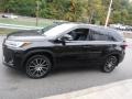 Midnight Black Metallic - Highlander SE AWD Photo No. 12