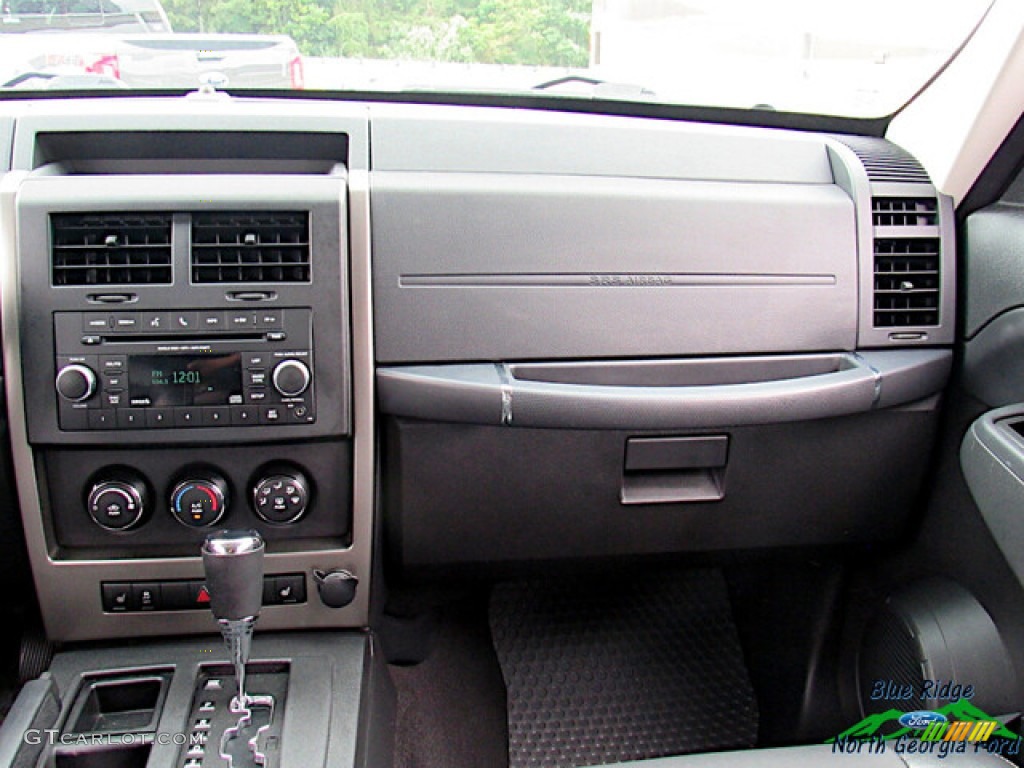 2012 Liberty Sport - Bright Silver Metallic / Dark Slate Gray photo #16
