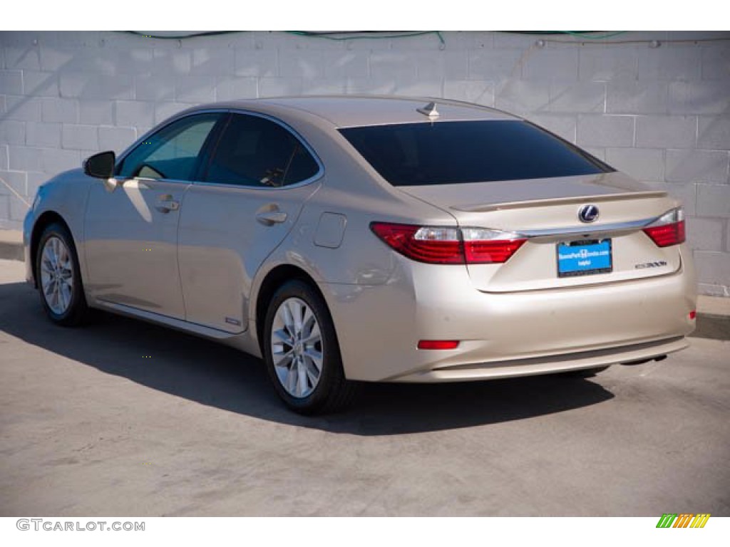 2013 ES 300h Hybrid - Satin Cashmere Metallic / Parchment photo #2