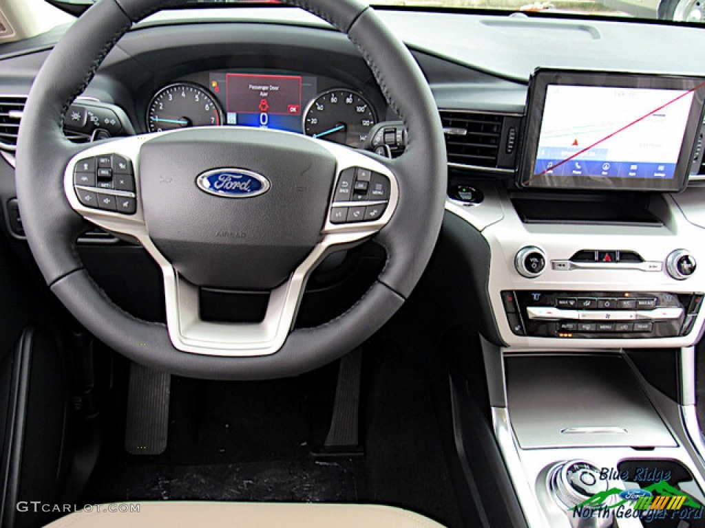 2020 Explorer XLT 4WD - Rapid Red Metallic / Sandstone photo #16