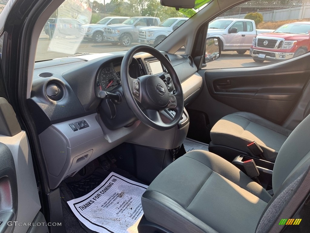 2014 Nissan NV200 SV Interior Color Photos