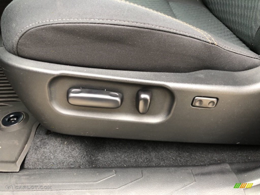 2020 Tacoma SR5 Double Cab 4x4 - Silver Sky Metallic / Black photo #9