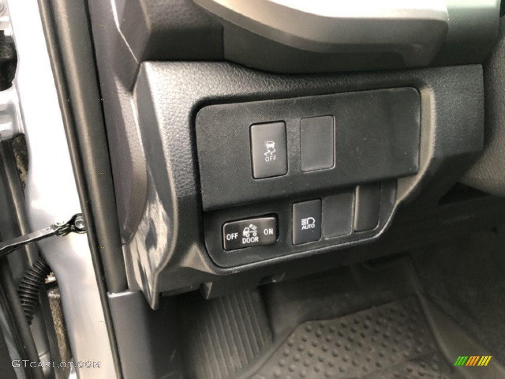 2020 Tacoma SR5 Double Cab 4x4 - Silver Sky Metallic / Black photo #10