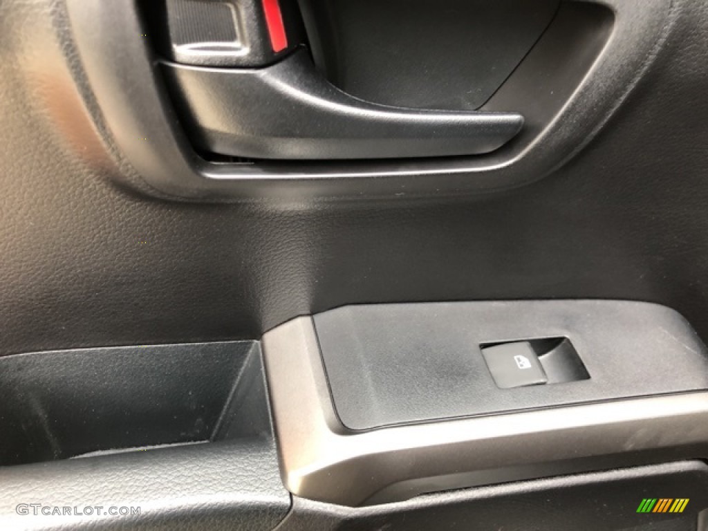 2020 Tacoma SR5 Double Cab 4x4 - Silver Sky Metallic / Black photo #28