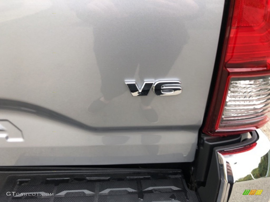 2020 Tacoma SR5 Double Cab 4x4 - Silver Sky Metallic / Black photo #34