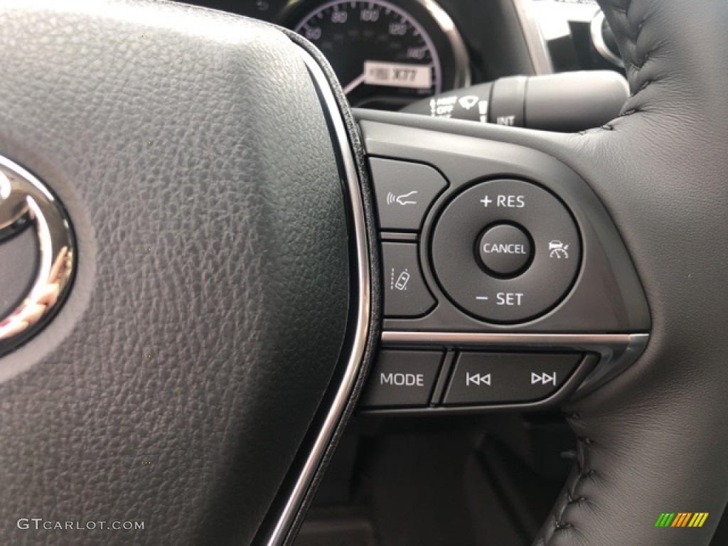 2020 Toyota Camry Hybrid XLE Black Steering Wheel Photo #139707267