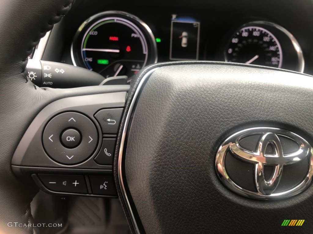 2020 Toyota Camry Hybrid SE Steering Wheel Photos