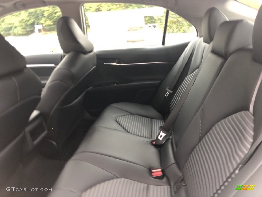Black Interior 2020 Toyota Camry Hybrid SE Photo #139707591