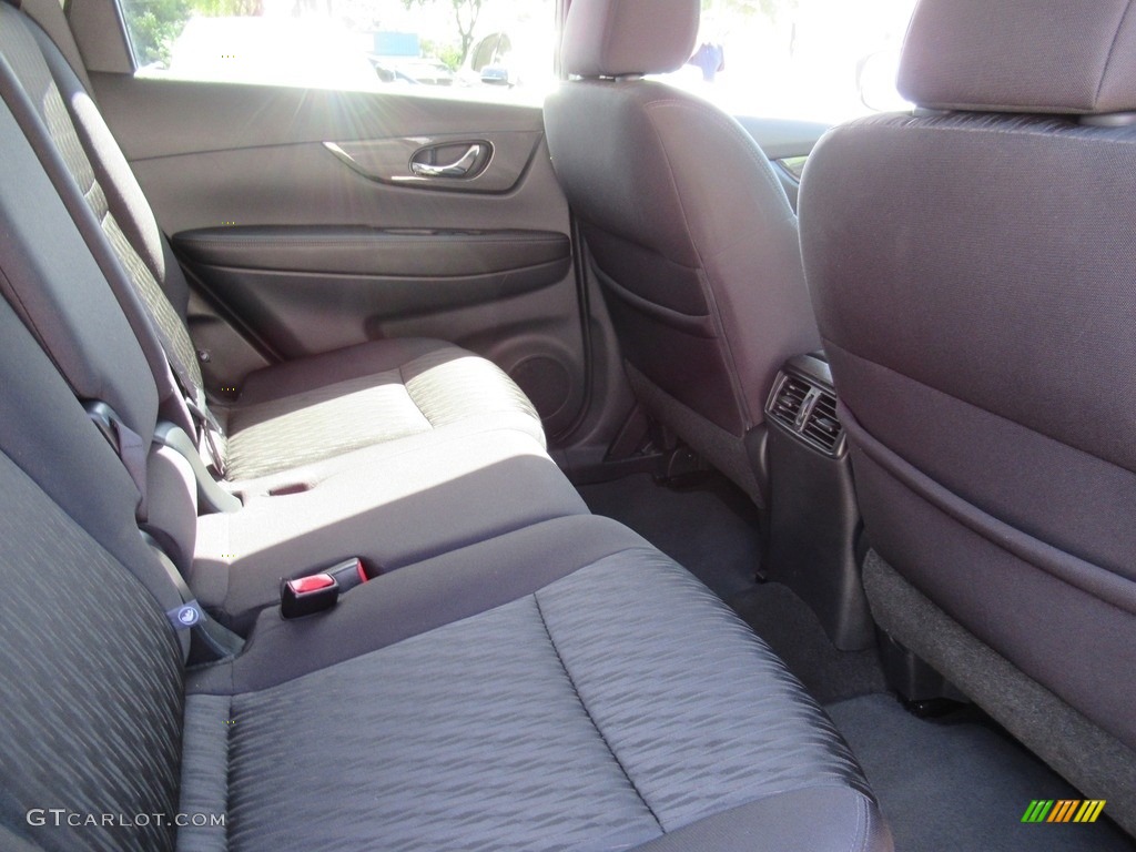 2017 Rogue SV - Gun Metallic / Charcoal photo #14