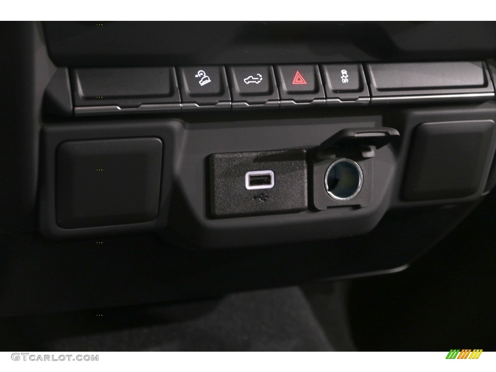 2019 Silverado 1500 Custom Z71 Trail Boss Crew Cab 4WD - Black / Jet Black photo #21