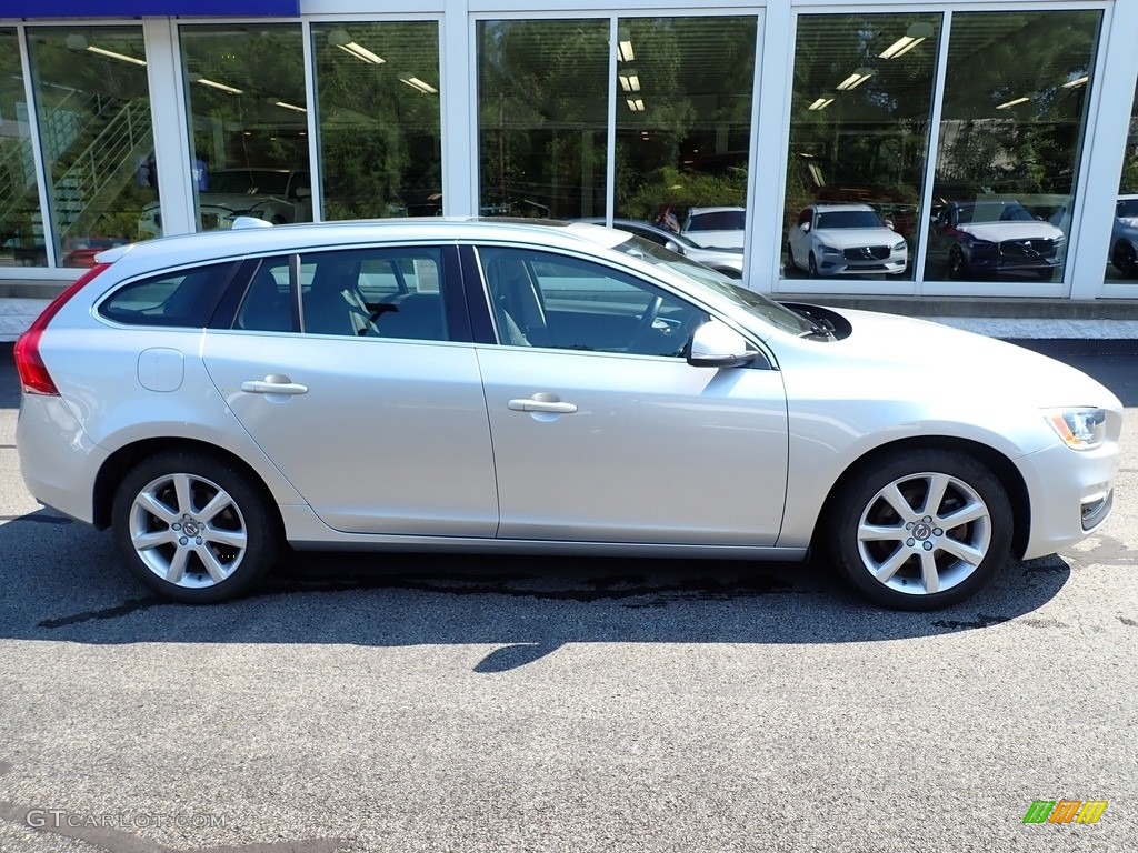 Bright Silver Metallic 2017 Volvo V60 T5 Exterior Photo #139716172