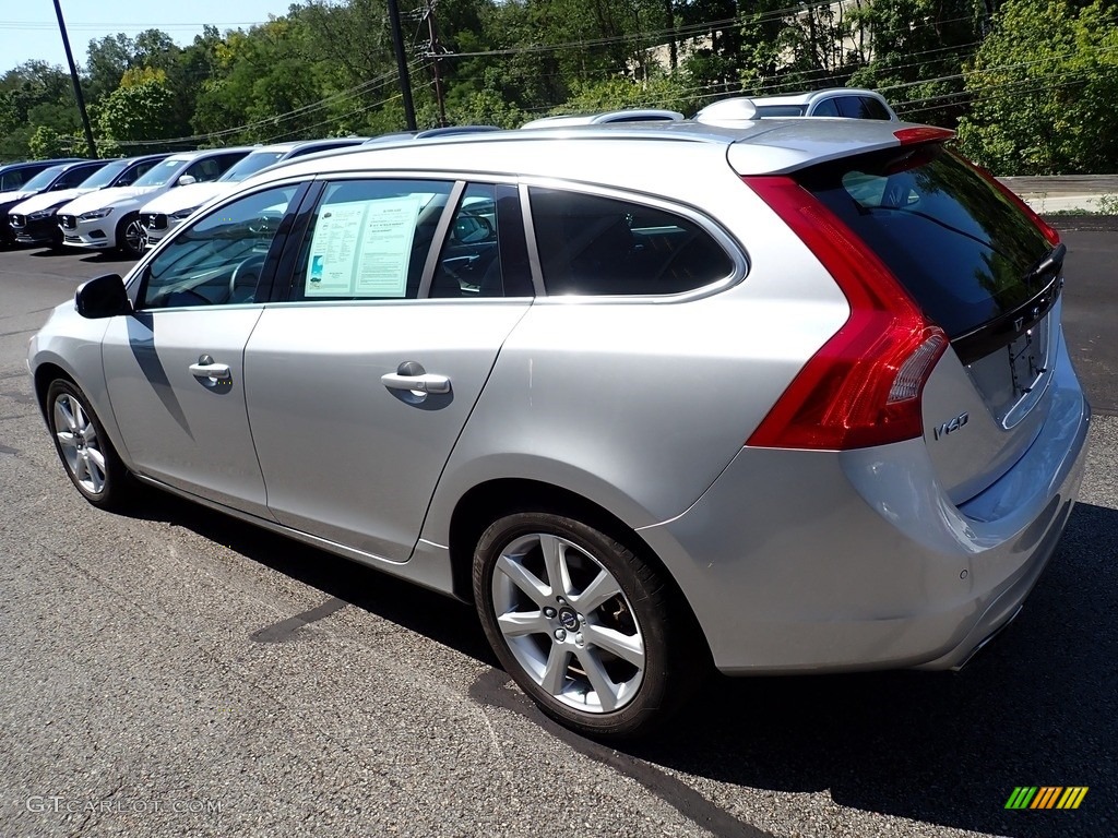 Bright Silver Metallic 2017 Volvo V60 T5 Exterior Photo #139716454