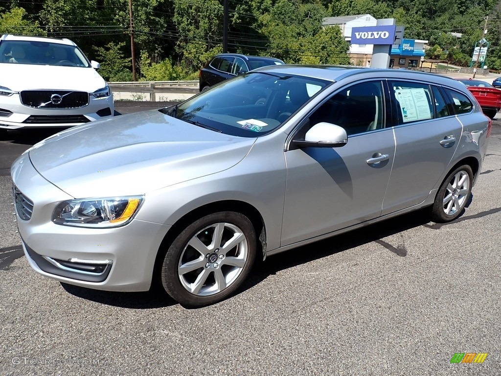 Bright Silver Metallic 2017 Volvo V60 T5 Exterior Photo #139716502