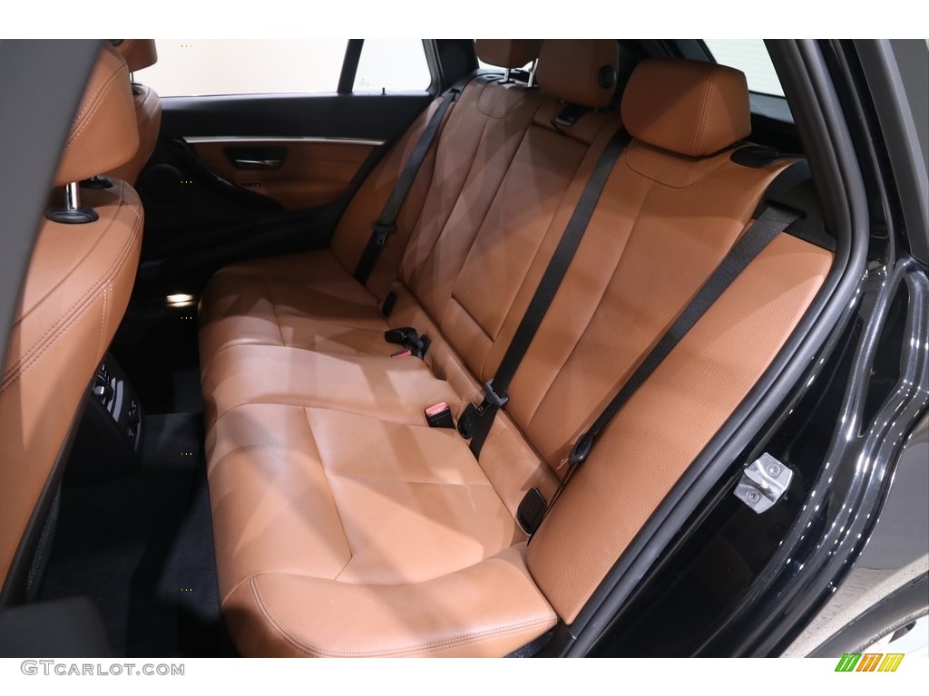 2017 BMW 3 Series 330i xDrive Sports Wagon Rear Seat Photos