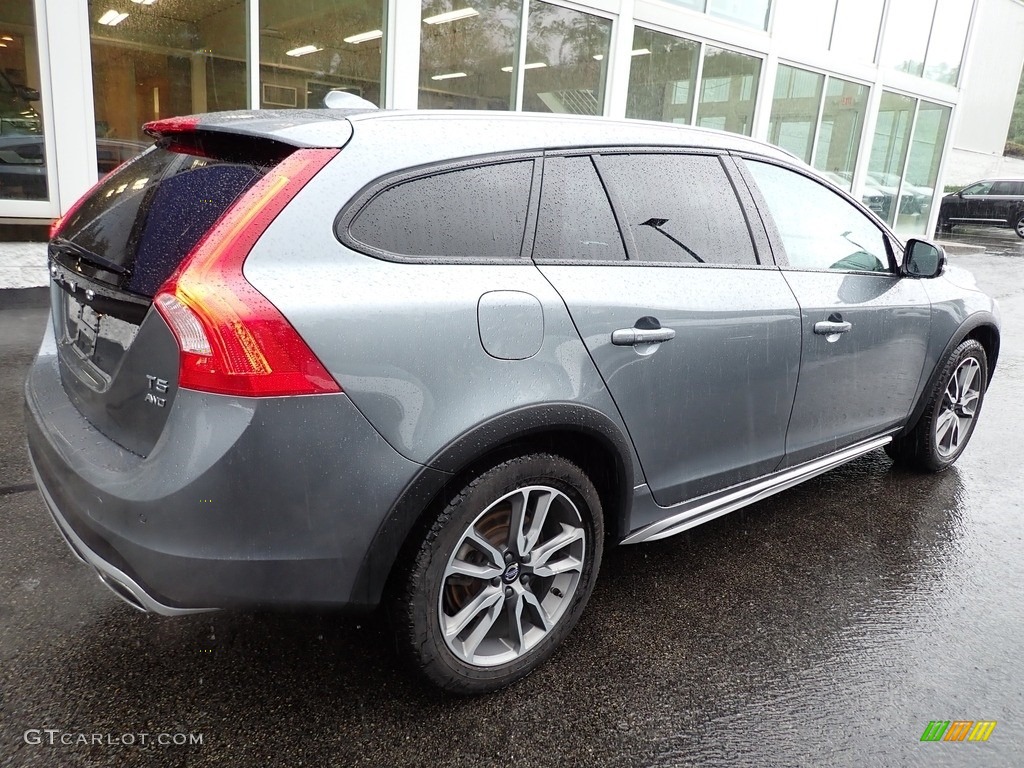 2017 V60 Cross Country T5 AWD - Osmium Grey Metallic / Off Black photo #3
