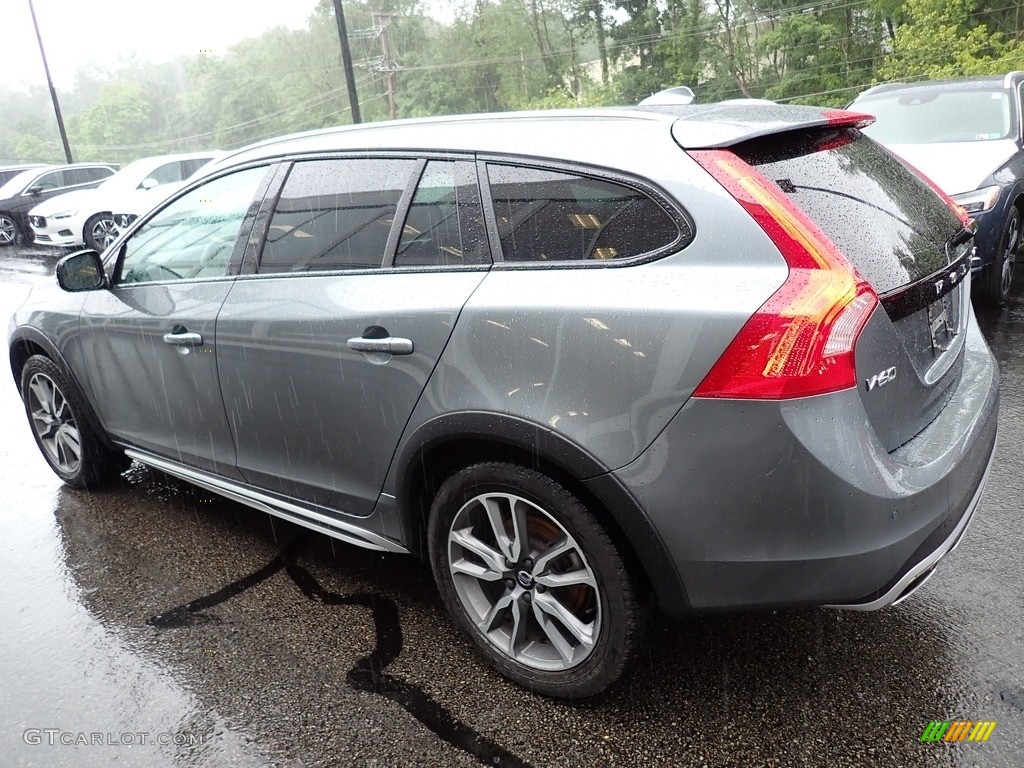 2017 V60 Cross Country T5 AWD - Osmium Grey Metallic / Off Black photo #6