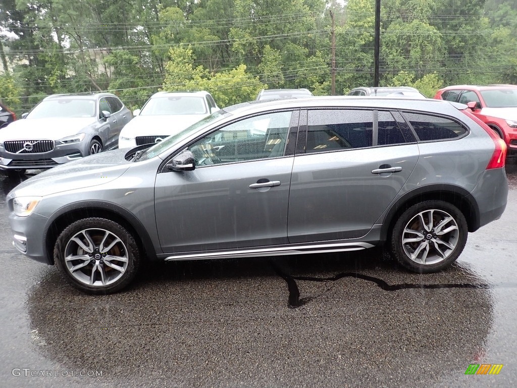 2017 V60 Cross Country T5 AWD - Osmium Grey Metallic / Off Black photo #7
