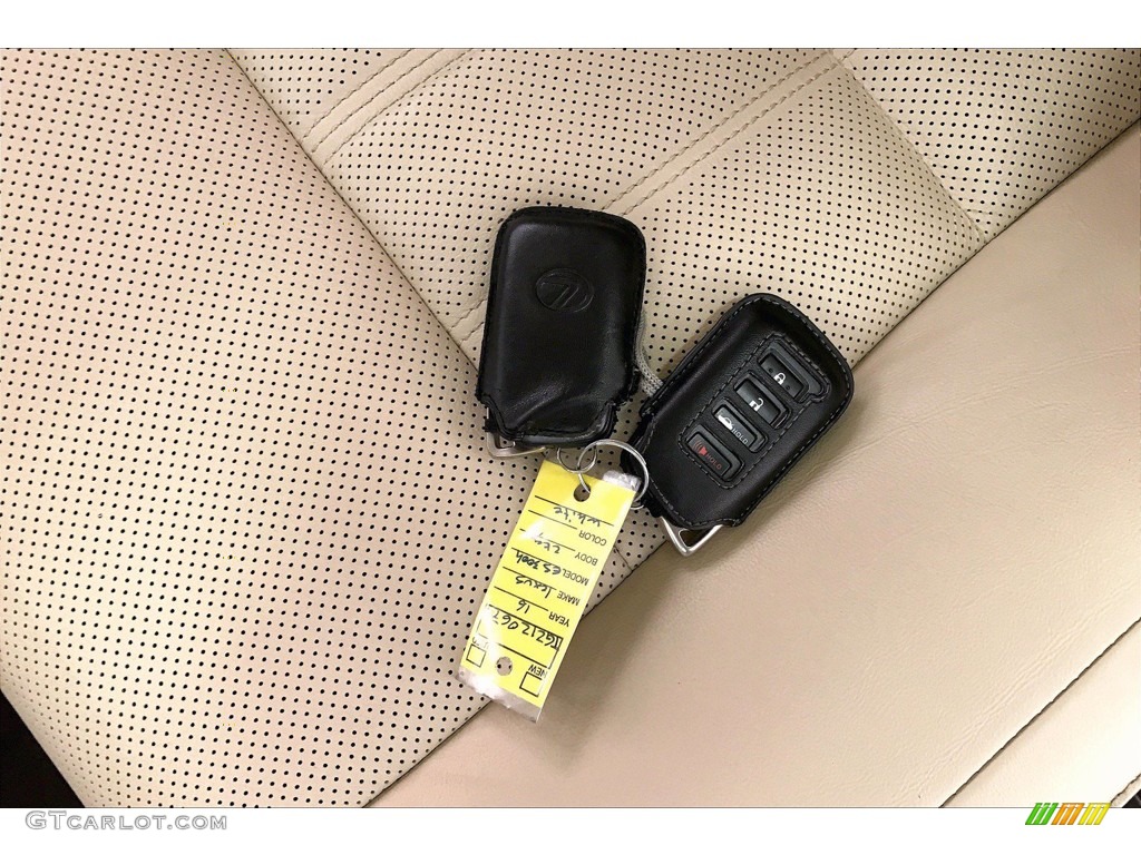 2016 Lexus ES 300h Hybrid Keys Photo #139720009