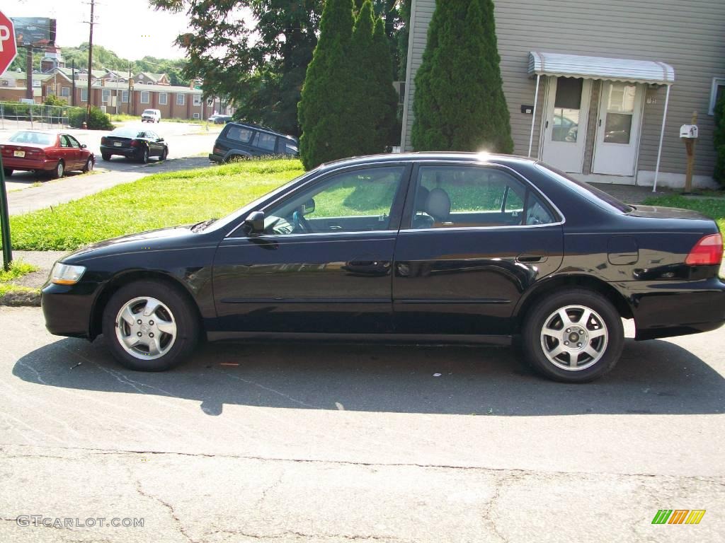 1999 Accord EX-L Sedan - Flamenco Black Pearl / Charcoal photo #2
