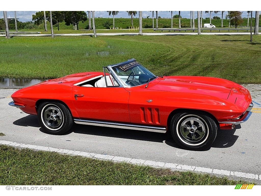 Rally Red 1965 Chevrolet Corvette Sting Ray Convertible Exterior Photo #139720914