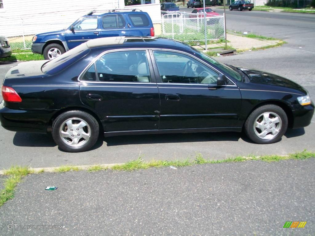 1999 Accord EX-L Sedan - Flamenco Black Pearl / Charcoal photo #4