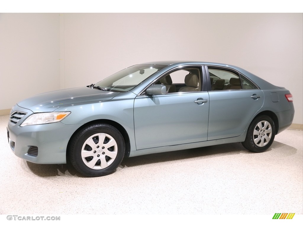 2010 Camry LE - Aloe Green Metallic / Bisque photo #3