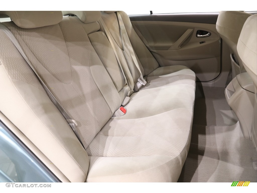 2010 Camry LE - Aloe Green Metallic / Bisque photo #15