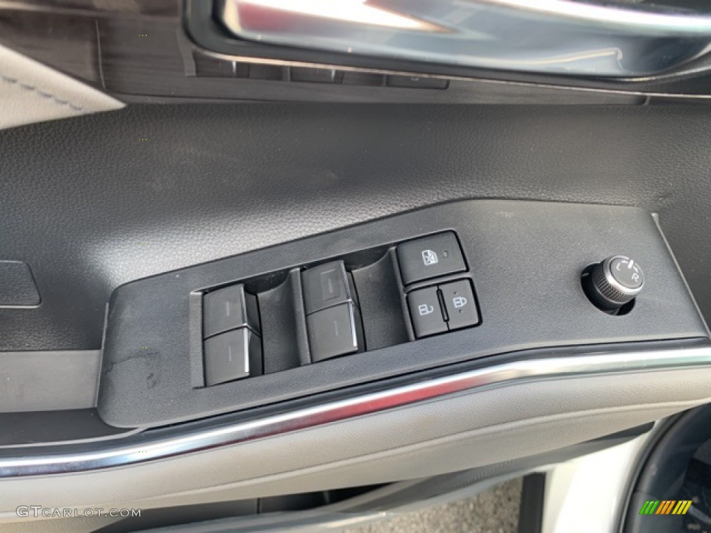 2021 Toyota Highlander Hybrid Limited AWD Controls Photo #139722928