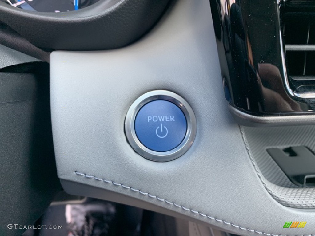 2021 Toyota Highlander Hybrid Limited AWD Controls Photo #139723062