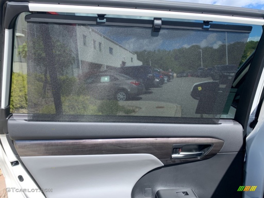 2021 Toyota Highlander Hybrid Limited AWD Graphite Door Panel Photo #139723299