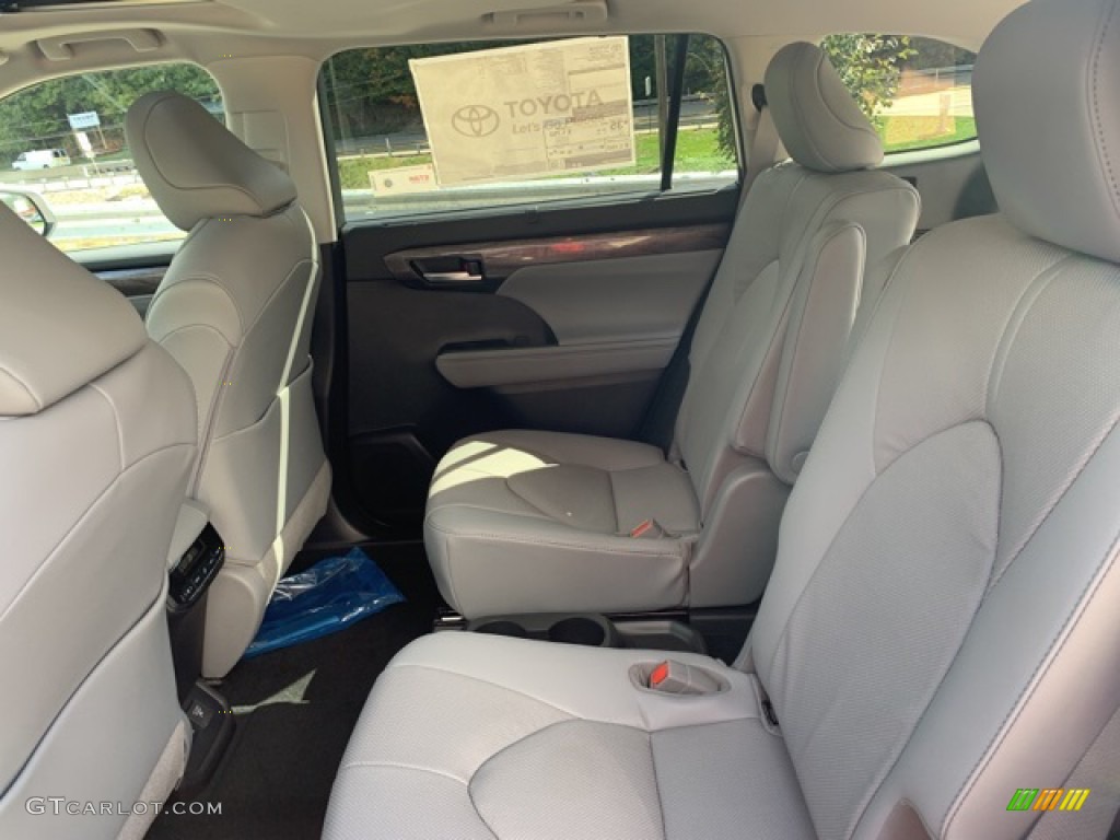 2021 Toyota Highlander Hybrid Limited AWD Rear Seat Photo #139723323