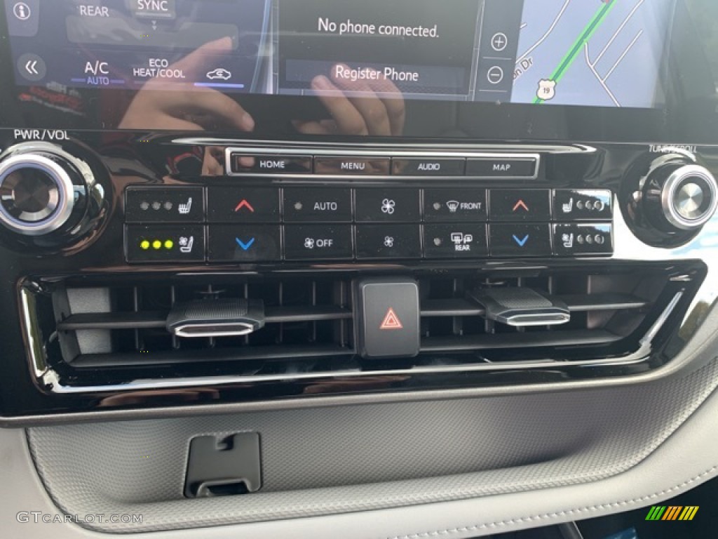 2021 Toyota Highlander Hybrid Limited AWD Controls Photo #139723780