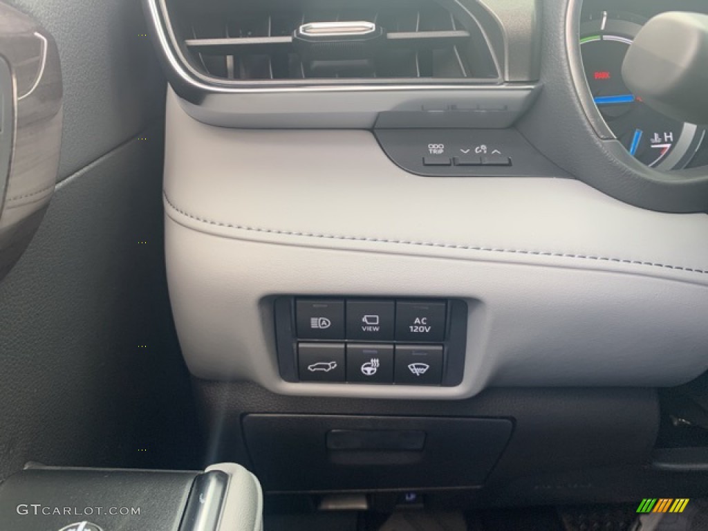 2021 Toyota Highlander Hybrid Limited AWD Controls Photo #139723827