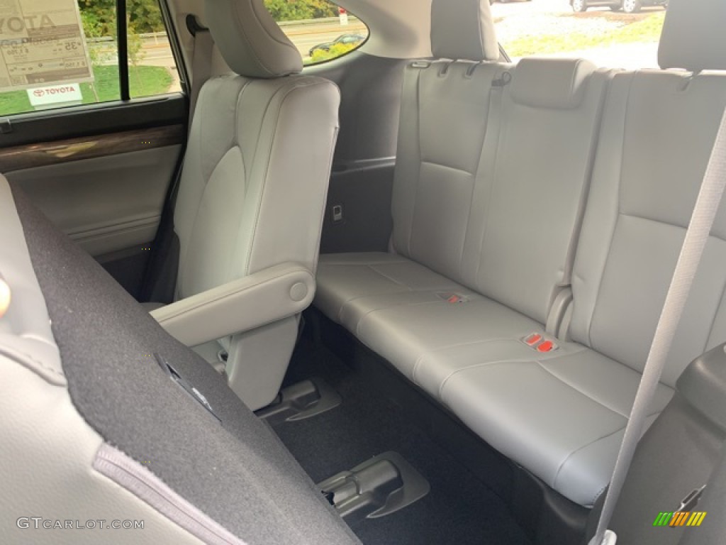 2021 Toyota Highlander Hybrid Limited AWD Rear Seat Photo #139724181