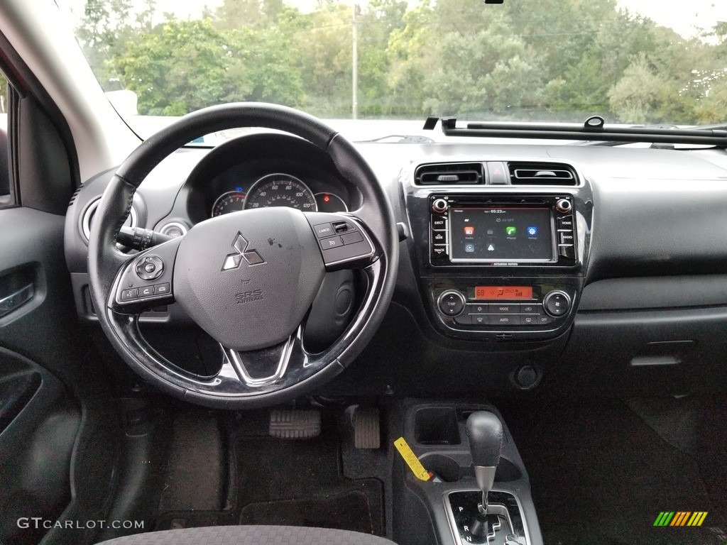 2017 Mitsubishi Mirage SE Black Dashboard Photo #139724262