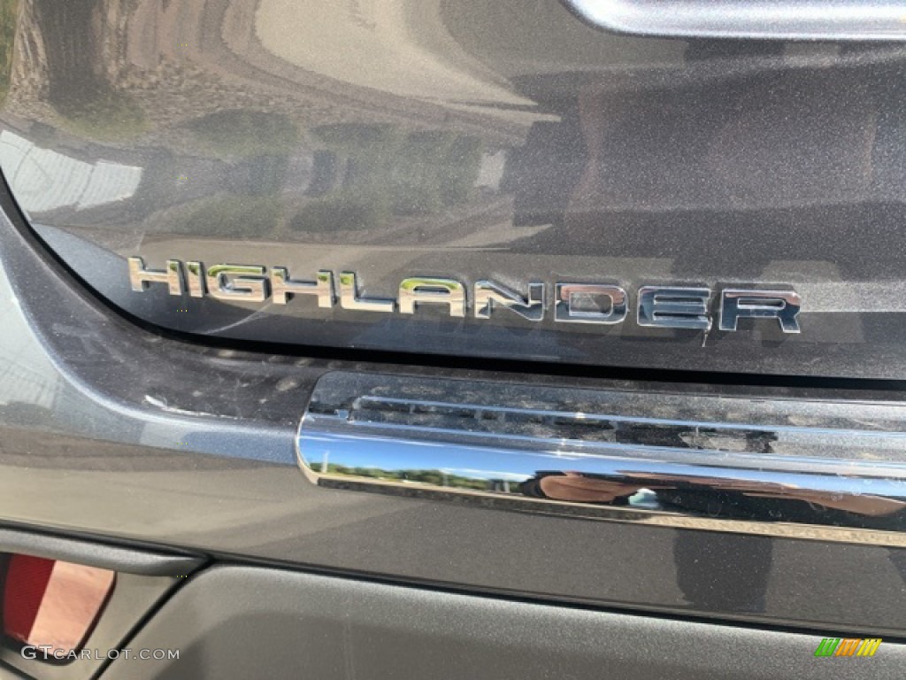 2020 Highlander Hybrid XLE AWD - Magnetic Gray Metallic / Black photo #28