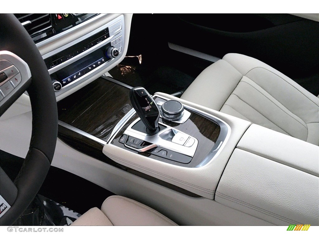 2021 7 Series 740i Sedan - Alpine White / Ivory White/Black photo #8