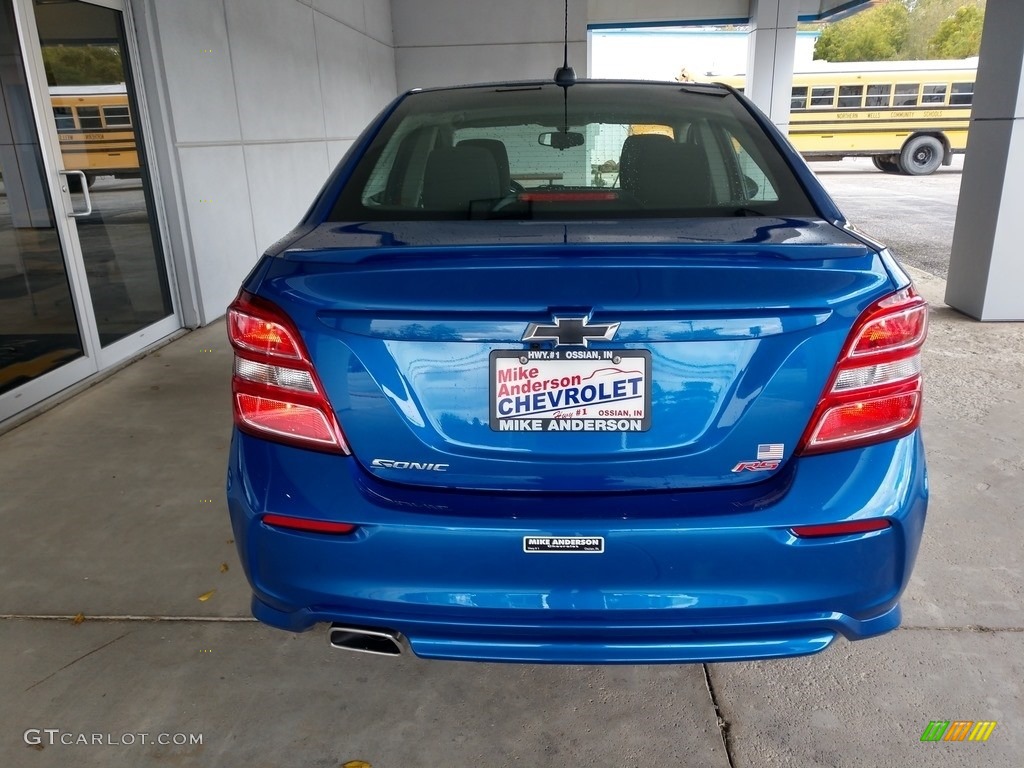 2020 Sonic LT Sedan - Kinetic Blue Metallic / Jet Black photo #5