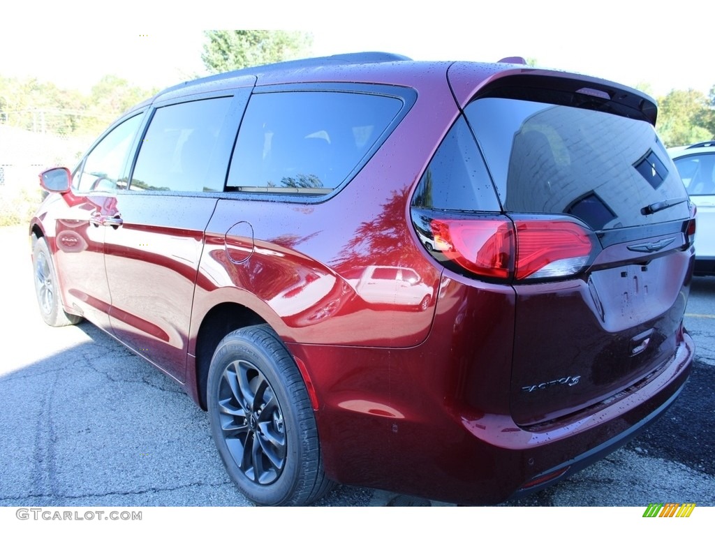 2020 Pacifica Launch Edition AWD - Velvet Red Pearl / Black photo #8